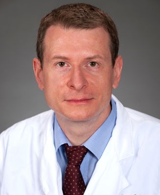 Почему каждый день болит голова и слабость