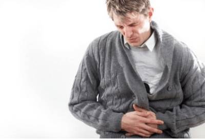 болит спина и бока температура