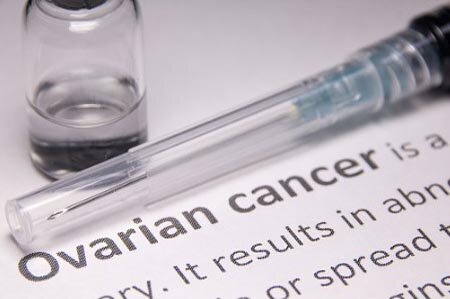 Одни из первых признаков рака яичников Одни из первых признаков рака яичников